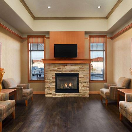 Days Inn & Suites By Wyndham Edmonton Airport Leduc Eksteriør billede