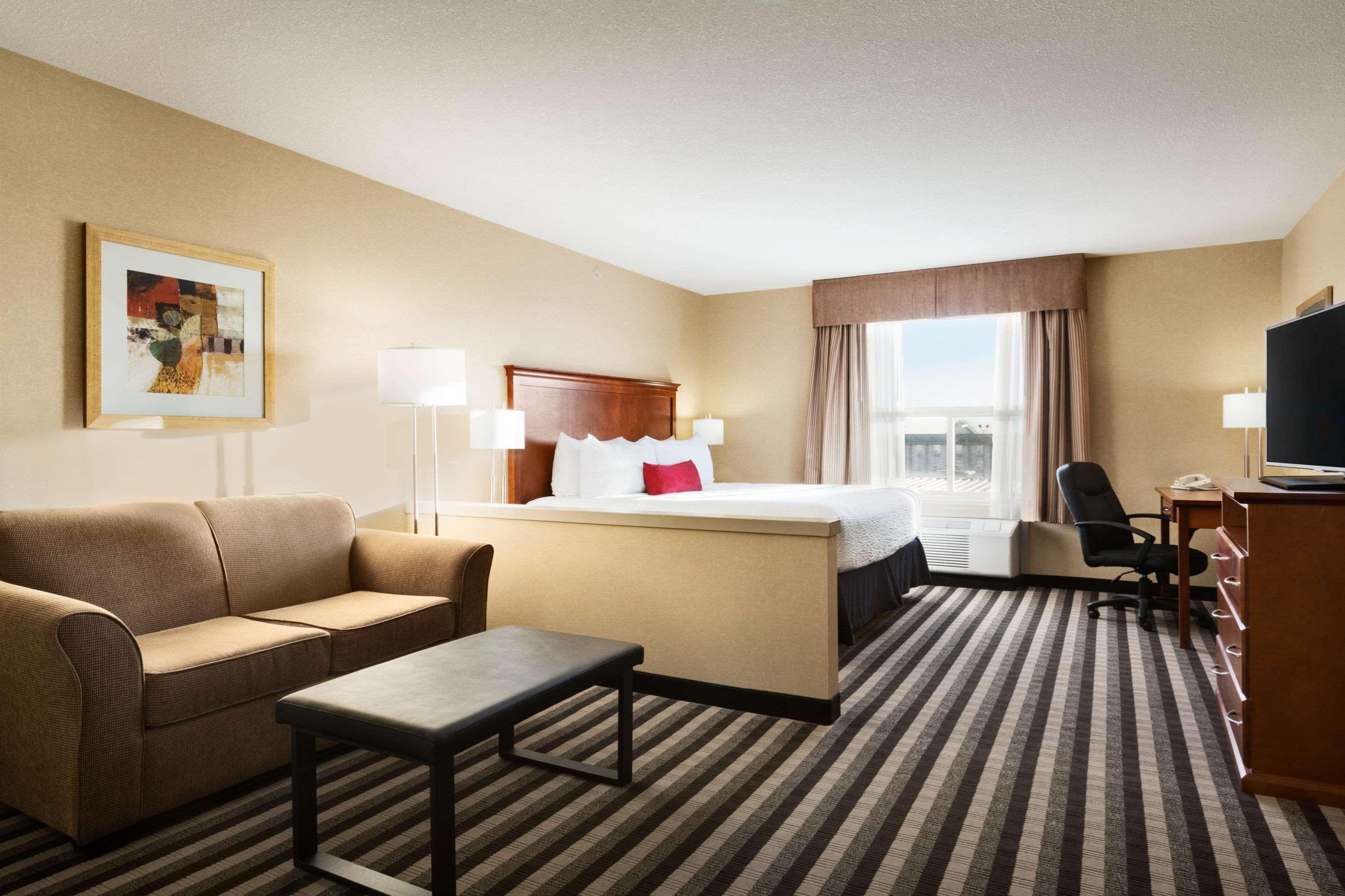 Days Inn & Suites By Wyndham Edmonton Airport Leduc Eksteriør billede