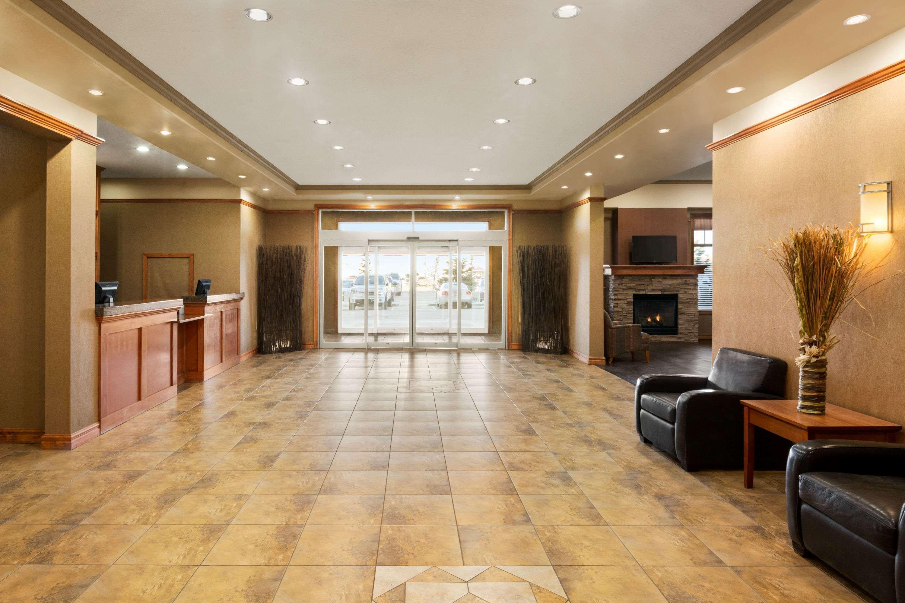 Days Inn & Suites By Wyndham Edmonton Airport Leduc Eksteriør billede