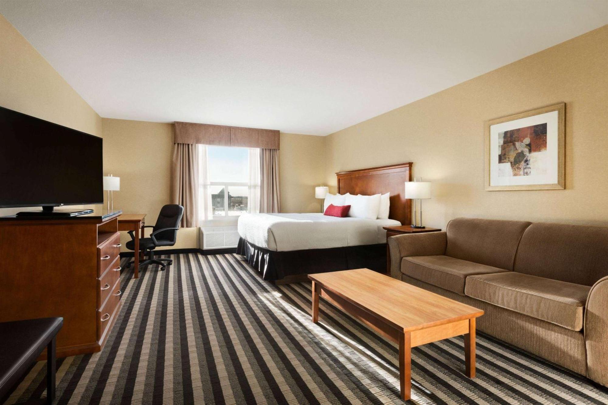 Days Inn & Suites By Wyndham Edmonton Airport Leduc Eksteriør billede