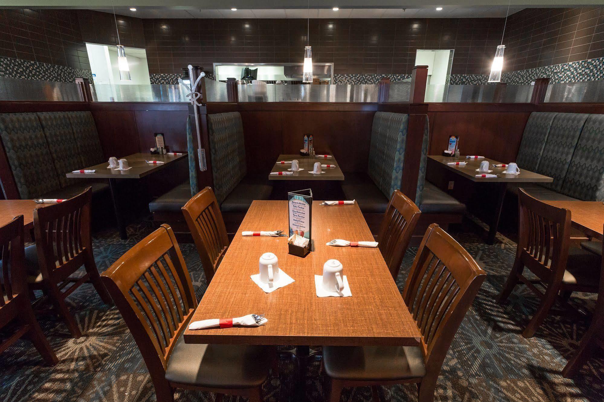 Days Inn & Suites By Wyndham Edmonton Airport Leduc Eksteriør billede