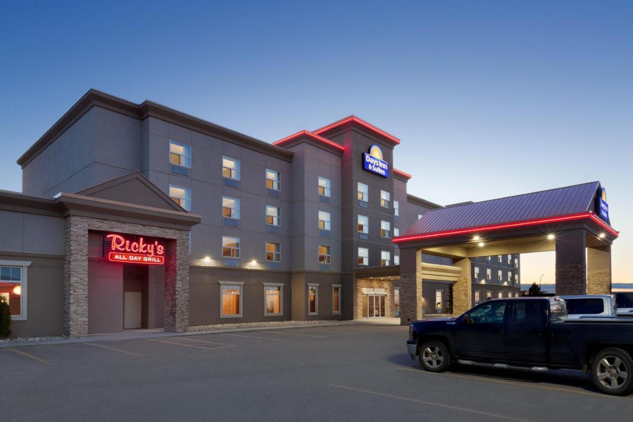 Days Inn & Suites By Wyndham Edmonton Airport Leduc Eksteriør billede